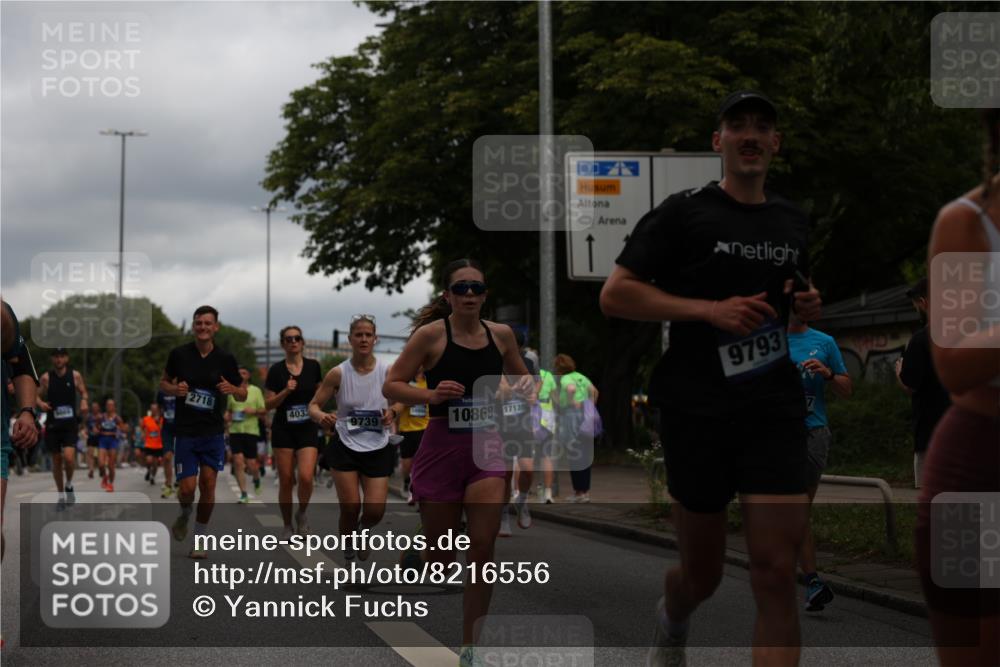 29.06.2025 - hella hamburg halbmarathon Yannick Fuchs http://msf.ph/oto/8216556 29.06.2025 10:45:44 20KM 2364, 2396, 2397, 2670, 2718, 2818, 2823, 4033, 4297, 4404, 4814, 4839, 4967, 5008, 5087, 5102, 6286, 6657, 6776, 7224, 7786, 8371, 8413, 8710, 8856, 9074, 9476, 9656, 9739, 9793, 9869, 10868, 11791, 12224, 12450, 12580, 13015, 13403, 13707, 13726, 13792, 13799, 14012, 14248, 14865, 14994, 15356, 15426, 15496, 15643, 15727, 15831, 15899, 16666, 17033, 17131, 17530, 17682, 17815, 17962, 17978, 17997, 18019, 18475, 18820, 18869, 18982, 19020 meine-sportfotos.de