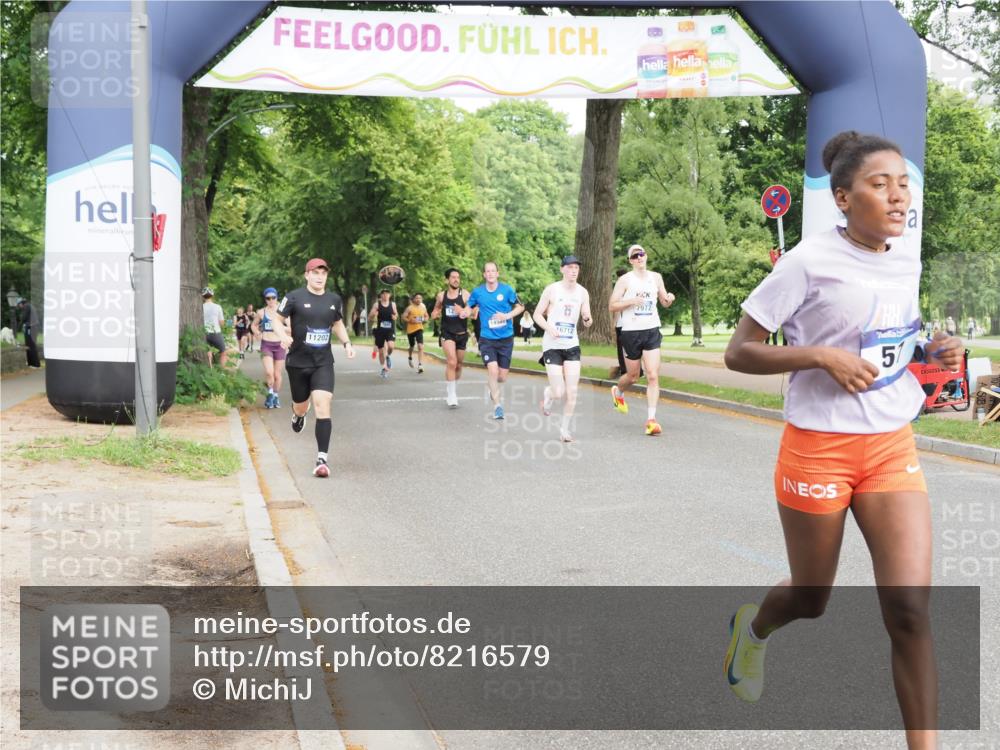29.06.2025 - hella hamburg halbmarathon MichiJ http://msf.ph/oto/8216579 29.06.2025 10:23:42 Zwischen KM18-KM19 57, 5048, 6169, 7972, 9519, 11661, 14388, 16712 meine-sportfotos.de