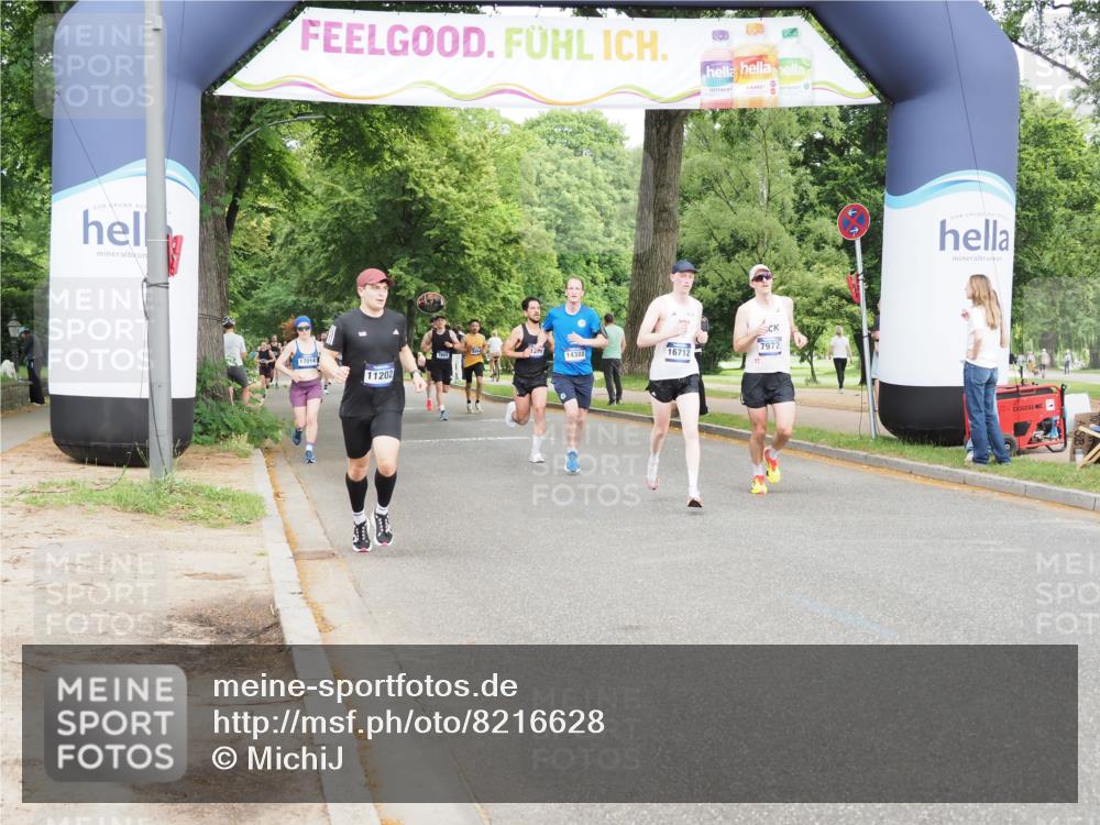 29.06.2025 - hella hamburg halbmarathon MichiJ http://msf.ph/oto/8216628 29.06.2025 10:23:42 Zwischen KM18-KM19 57, 5048, 6169, 7972, 9519, 11661, 14388, 16712 meine-sportfotos.de