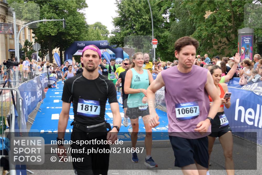 29.06.2025 - hella hamburg halbmarathon Zöllner http://msf.ph/oto/8216667 29.06.2025 10:51:27 Ziel 2364, 2411, 2636, 2718, 2946, 4814, 5820, 6776, 8989, 9214, 9656, 11124, 11422, 13047, 13792, 14865, 14994, 15871, 15950, 16357, 17131, 18489 meine-sportfotos.de