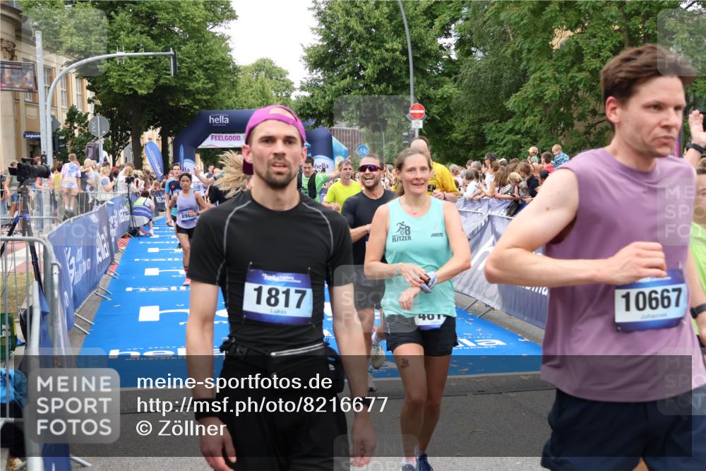 29.06.2025 - hella hamburg halbmarathon Zöllner http://msf.ph/oto/8216677 29.06.2025 10:51:27 Ziel 2364, 2411, 2636, 2718, 2946, 4814, 5820, 6776, 8989, 9214, 9656, 11124, 11422, 13047, 13792, 14865, 14994, 15871, 15950, 16357, 17131, 18489 meine-sportfotos.de