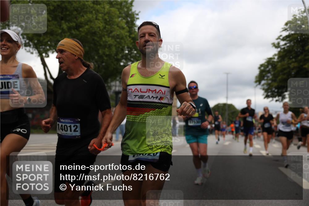29.06.2025 - hella hamburg halbmarathon Yannick Fuchs http://msf.ph/oto/8216762 29.06.2025 10:45:44 20KM 2364, 2396, 2397, 2670, 2718, 2818, 2823, 4033, 4297, 4404, 4814, 4839, 4967, 5008, 5087, 5102, 6286, 6657, 6776, 7224, 7786, 8371, 8413, 8710, 8856, 9074, 9476, 9656, 9739, 9793, 9869, 10868, 11791, 12224, 12450, 12580, 13015, 13403, 13707, 13726, 13792, 13799, 14012, 14248, 14865, 14994, 15356, 15426, 15496, 15643, 15727, 15831, 15899, 16666, 17033, 17131, 17530, 17682, 17815, 17962, 17978, 17997, 18019, 18475, 18820, 18869, 18982, 19020 meine-sportfotos.de
