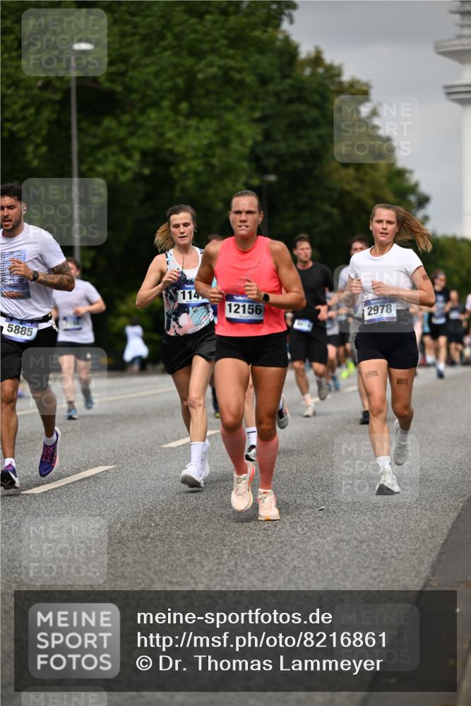 29.06.2025 - hella hamburg halbmarathon Dr. Thomas Lammeyer http://msf.ph/oto/8216861 29.06.2025 10:12:49 Kennedybrücke 1147, 1188, 2427, 2978, 4859, 5100, 5885, 6590, 6674, 6918, 7198, 7348, 7453, 9457, 9616, 9718, 9823, 9951, 9958, 9966, 10092, 10609, 10857 meine-sportfotos.de