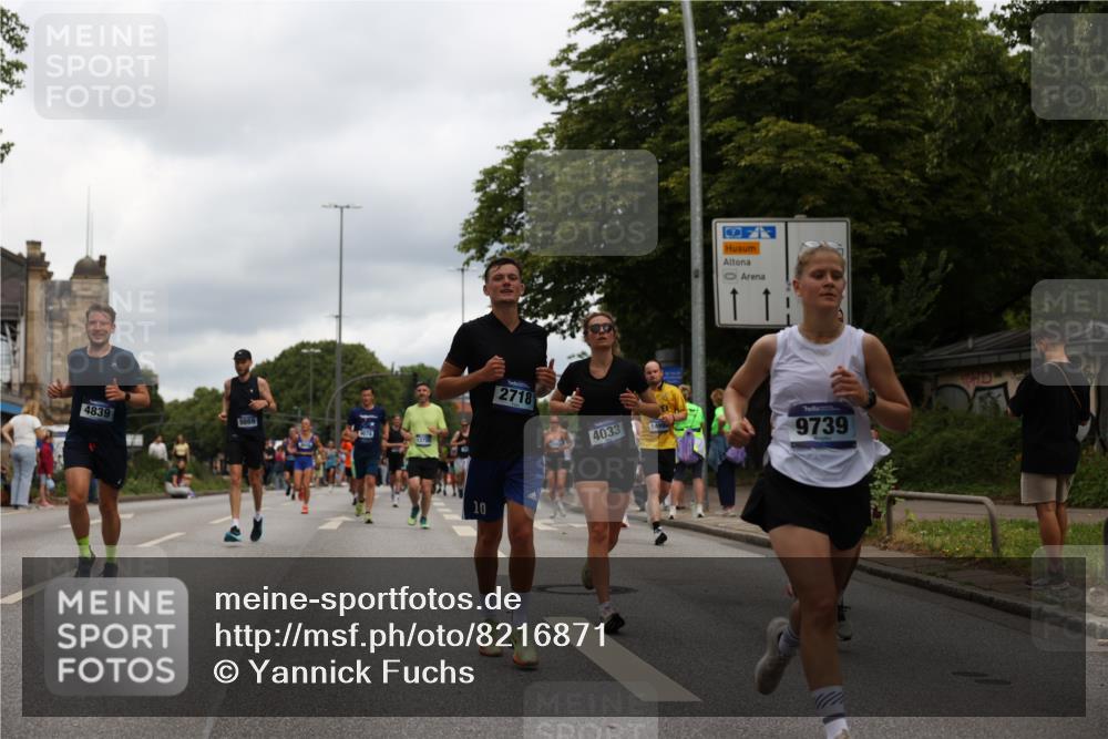 29.06.2025 - hella hamburg halbmarathon Yannick Fuchs http://msf.ph/oto/8216871 29.06.2025 10:45:46 20KM 2364, 2396, 2397, 2670, 2718, 2818, 4033, 4297, 4404, 4814, 4839, 4967, 5008, 5087, 5102, 6286, 6657, 6776, 7786, 8371, 8413, 8710, 8856, 9074, 9476, 9656, 9739, 9793, 9869, 10868, 11551, 11791, 12224, 12450, 12580, 13015, 13403, 13707, 13726, 13792, 13799, 14012, 14248, 14865, 14994, 15356, 15496, 15643, 15727, 15831, 16179, 16591, 17033, 17131, 17530, 17682, 17815, 17962, 17978, 17997, 18019, 18475, 18869, 18982, 19020 meine-sportfotos.de