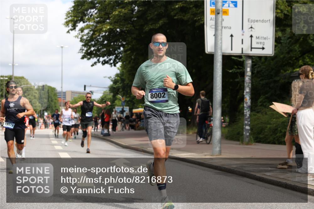 29.06.2025 - hella hamburg halbmarathon Yannick Fuchs http://msf.ph/oto/8216873 29.06.2025 10:32:54 20KM 1042, 1615, 1688, 1710, 2296, 2745, 2849, 3530, 4148, 6095, 7110, 7229, 7743, 8002, 8091, 8571, 9171, 9643, 11049, 11952, 12915, 13755, 14274, 14688, 14992, 16075, 17623, 18276, 18529, 18584, 18723 meine-sportfotos.de