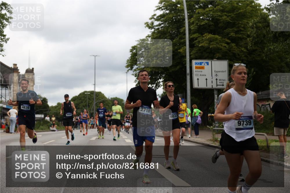 29.06.2025 - hella hamburg halbmarathon Yannick Fuchs http://msf.ph/oto/8216881 29.06.2025 10:45:46 20KM 2364, 2396, 2397, 2670, 2718, 2818, 4033, 4297, 4404, 4814, 4839, 4967, 5008, 5087, 5102, 6286, 6657, 6776, 7786, 8371, 8413, 8710, 8856, 9074, 9476, 9656, 9739, 9793, 9869, 10868, 11551, 11791, 12224, 12450, 12580, 13015, 13403, 13707, 13726, 13792, 13799, 14012, 14248, 14865, 14994, 15356, 15496, 15643, 15727, 15831, 16179, 16591, 17033, 17131, 17530, 17682, 17815, 17962, 17978, 17997, 18019, 18475, 18869, 18982, 19020 meine-sportfotos.de