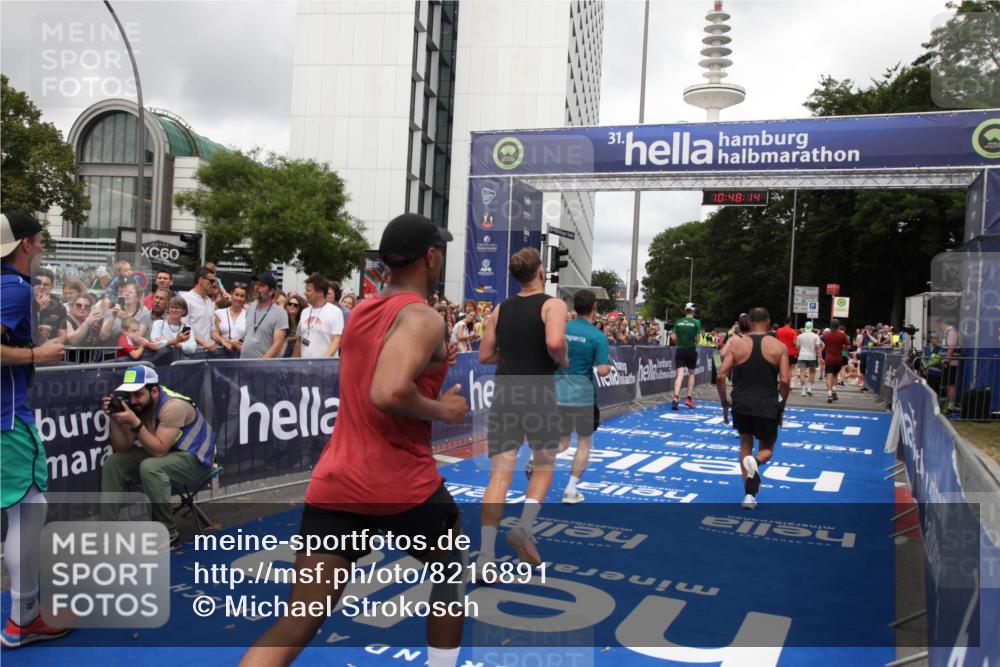 29.06.2025 - hella hamburg halbmarathon Michael Strokosch http://msf.ph/oto/8216891 29.06.2025 10:48:13 Ziel 1914, 4324, 4711, 9544, 9626, 9638, 12685, 12706, 13570, 14192, 14814, 15590, 15973, 15981, 16094, 16149, 16269 meine-sportfotos.de
