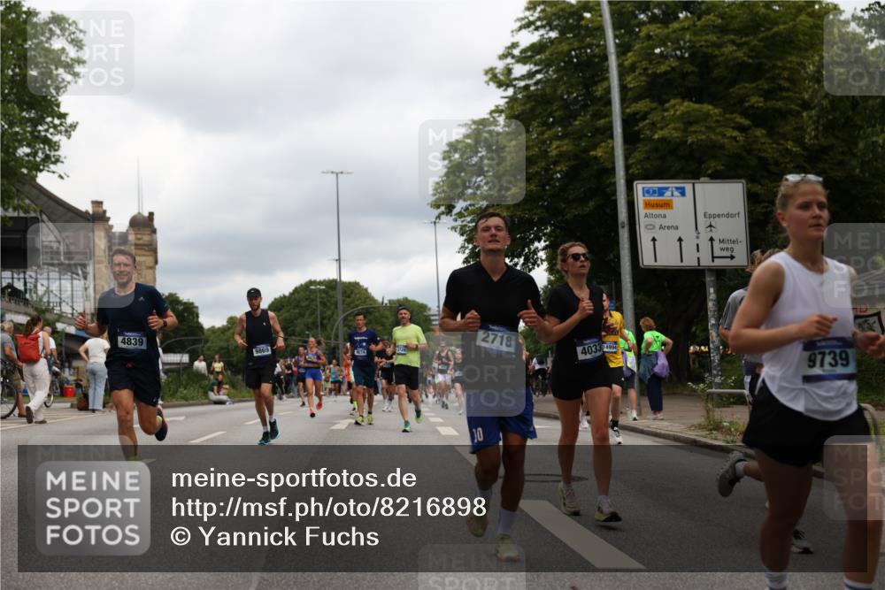 29.06.2025 - hella hamburg halbmarathon Yannick Fuchs http://msf.ph/oto/8216898 29.06.2025 10:45:46 20KM 2364, 2396, 2397, 2670, 2718, 2818, 4033, 4297, 4404, 4814, 4839, 4967, 5008, 5087, 5102, 6286, 6657, 6776, 7786, 8371, 8413, 8710, 8856, 9074, 9476, 9656, 9739, 9793, 9869, 10868, 11551, 11791, 12224, 12450, 12580, 13015, 13403, 13707, 13726, 13792, 13799, 14012, 14248, 14865, 14994, 15356, 15496, 15643, 15727, 15831, 16179, 16591, 17033, 17131, 17530, 17682, 17815, 17962, 17978, 17997, 18019, 18475, 18869, 18982, 19020 meine-sportfotos.de