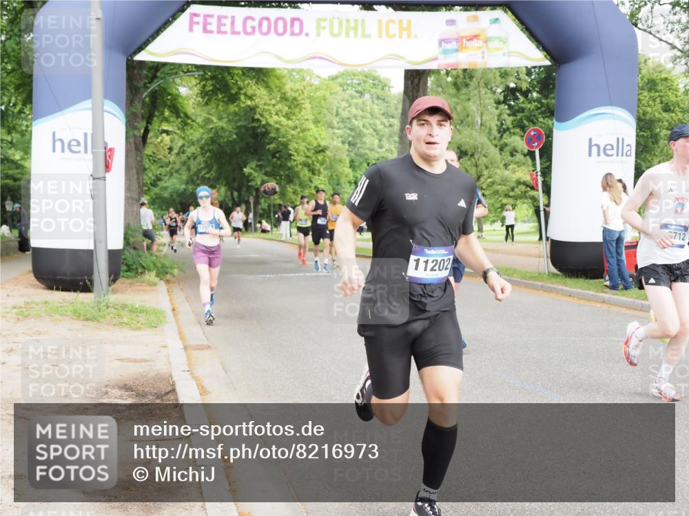 29.06.2025 - hella hamburg halbmarathon MichiJ http://msf.ph/oto/8216973 29.06.2025 10:23:44 Zwischen KM18-KM19 57, 1217, 5048, 6169, 7972, 9519, 11202, 14388, 16712 meine-sportfotos.de