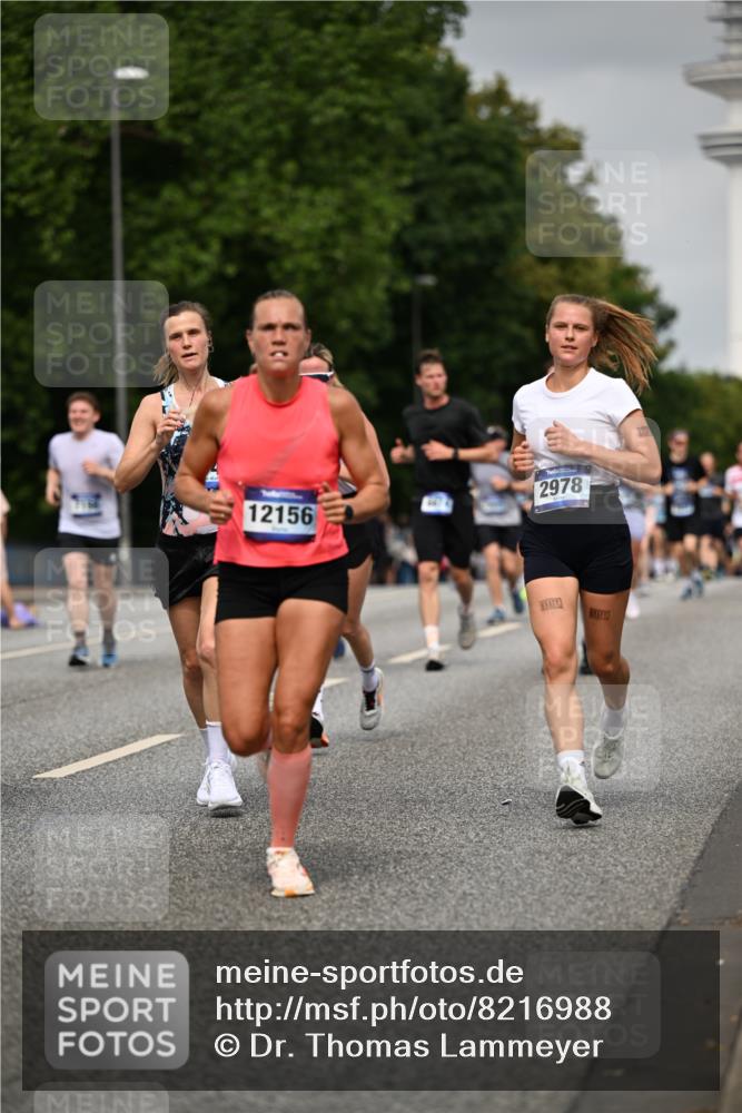 29.06.2025 - hella hamburg halbmarathon Dr. Thomas Lammeyer http://msf.ph/oto/8216988 29.06.2025 10:12:50 Kennedybrücke 1147, 1188, 2427, 2978, 4859, 5100, 5885, 6590, 6674, 6918, 7198, 7348, 7453, 9457, 9616, 9718, 9823, 9951, 9958, 9966, 10092, 10609, 10857 meine-sportfotos.de