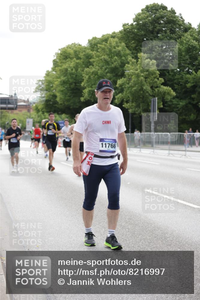 29.06.2025 - hella hamburg halbmarathon Jannik Wohlers http://msf.ph/oto/8216997 29.06.2025 10:27:05 Lombardsbrücke 4372, 5285, 5825, 6214, 10158, 11256, 11766, 12500, 14206, 17427, 17791, 18012, 18097, 18766 meine-sportfotos.de
