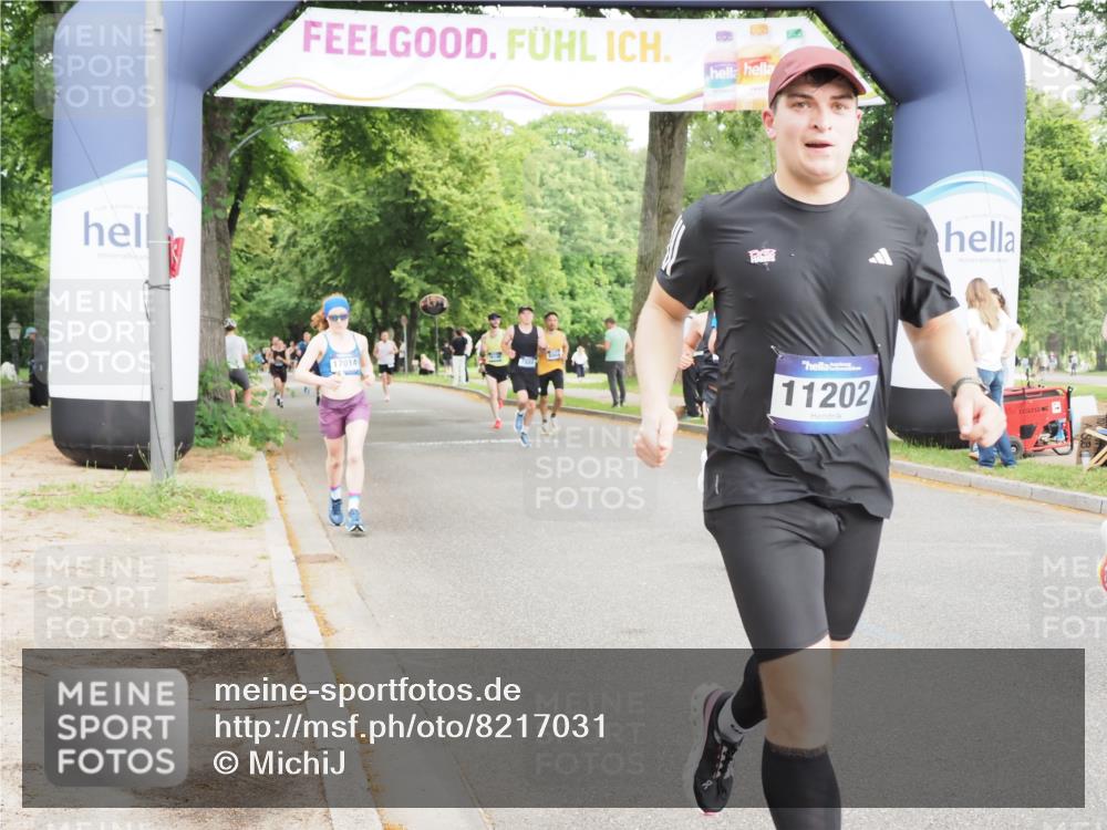 29.06.2025 - hella hamburg halbmarathon MichiJ http://msf.ph/oto/8217031 29.06.2025 10:23:44 Zwischen KM18-KM19 57, 1217, 5048, 6169, 7972, 9519, 11202, 14388, 16712 meine-sportfotos.de