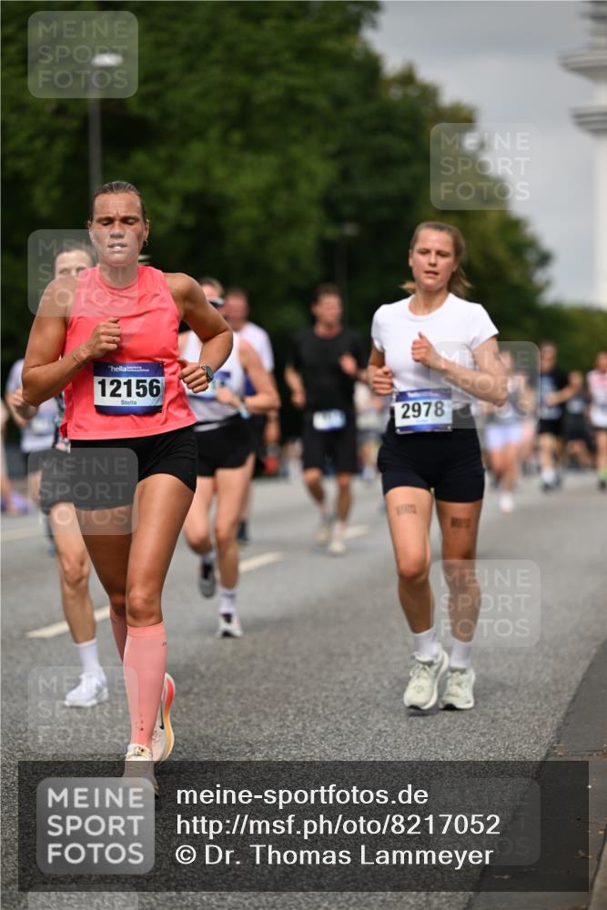 29.06.2025 - hella hamburg halbmarathon Dr. Thomas Lammeyer http://msf.ph/oto/8217052 29.06.2025 10:12:50 Kennedybrücke 1147, 1188, 2427, 2978, 4859, 5100, 5885, 6590, 6674, 6918, 7198, 7348, 7453, 9457, 9616, 9718, 9823, 9951, 9958, 9966, 10092, 10609, 10857 meine-sportfotos.de