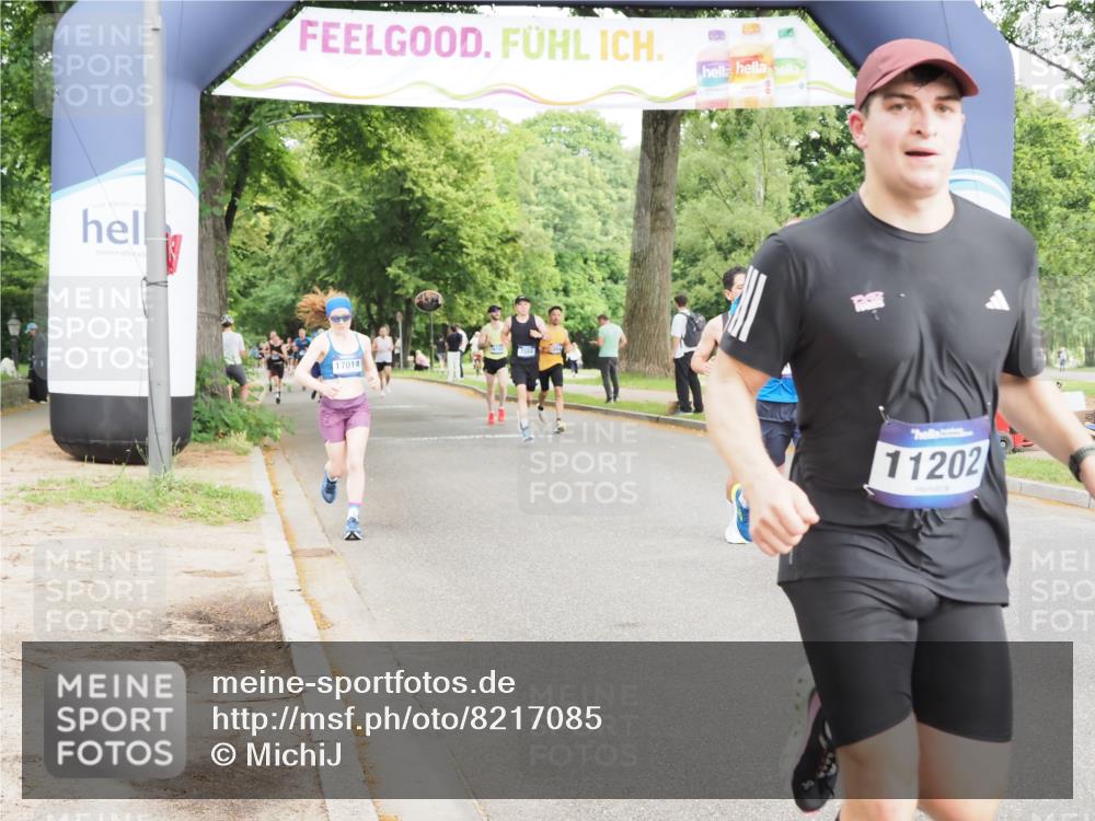 29.06.2025 - hella hamburg halbmarathon MichiJ http://msf.ph/oto/8217085 29.06.2025 10:23:44 Zwischen KM18-KM19 57, 1217, 5048, 6169, 7972, 9519, 11202, 14388, 16712 meine-sportfotos.de