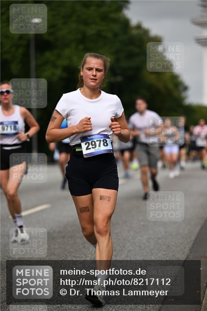 29.06.2025 - hella hamburg halbmarathon Dr. Thomas Lammeyer http://msf.ph/oto/8217112 29.06.2025 10:12:51 Kennedybrücke 1147, 1188, 2427, 2978, 3762, 4859, 5100, 5885, 6590, 6674, 6918, 7198, 7348, 7453, 9457, 9616, 9718, 9823, 9951, 9958, 9966, 10092, 10609, 10857 meine-sportfotos.de