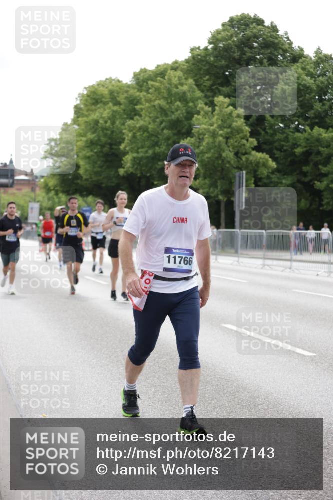 29.06.2025 - hella hamburg halbmarathon Jannik Wohlers http://msf.ph/oto/8217143 29.06.2025 10:27:05 Lombardsbrücke 4372, 5285, 5825, 6214, 10158, 11256, 11766, 12500, 14206, 17427, 17791, 18012, 18097, 18766 meine-sportfotos.de
