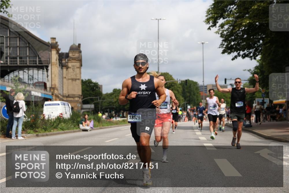 29.06.2025 - hella hamburg halbmarathon Yannick Fuchs http://msf.ph/oto/8217151 29.06.2025 10:32:55 20KM 1042, 1615, 1688, 1710, 2296, 2745, 2849, 3530, 4148, 6095, 7110, 7229, 8002, 8091, 8571, 9171, 9643, 11049, 11952, 12915, 13755, 14274, 14688, 14992, 16075, 17623, 18276, 18529, 18584, 18723 meine-sportfotos.de
