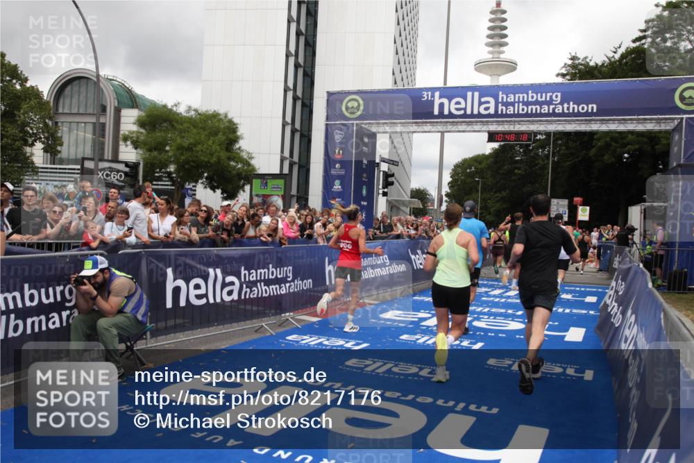29.06.2025 - hella hamburg halbmarathon Michael Strokosch http://msf.ph/oto/8217176 29.06.2025 10:48:17 Ziel 1914, 7599, 8916, 9544, 9626, 11211, 12685, 14192, 14797, 14814, 15590, 15629, 15973, 15981, 16094, 16269, 18963, 19127 meine-sportfotos.de