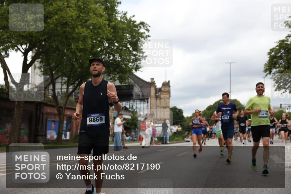 29.06.2025 - hella hamburg halbmarathon Yannick Fuchs http://msf.ph/oto/8217190 29.06.2025 10:45:49 20KM 2364, 2396, 2397, 2670, 2718, 2818, 4033, 4140, 4814, 4839, 5008, 5102, 6286, 6657, 6776, 7786, 8371, 8413, 8710, 8856, 9074, 9476, 9656, 9739, 9793, 9869, 10868, 11551, 11791, 12224, 12450, 12580, 13015, 13047, 13051, 13403, 13707, 13726, 13792, 13799, 14012, 14122, 14248, 14865, 14994, 15356, 15496, 15643, 15727, 15831, 16179, 16591, 17033, 17131, 17530, 17682, 17815, 17962, 17978, 17997, 18019, 18475, 18869, 18982, 19020 meine-sportfotos.de