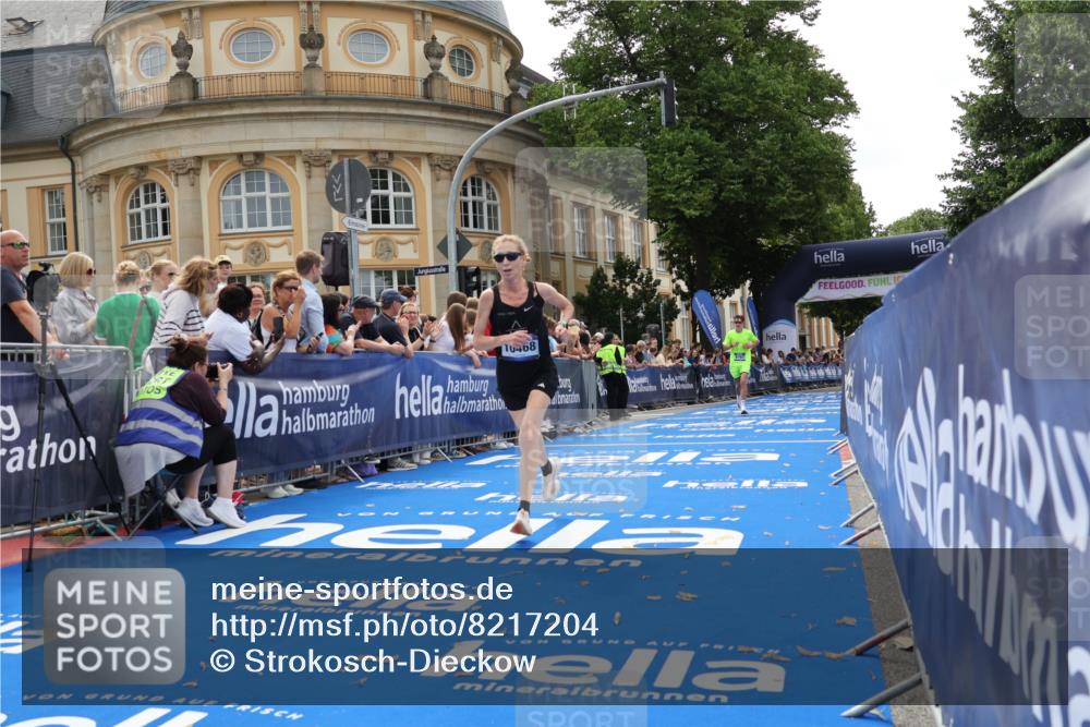 29.06.2025 - hella hamburg halbmarathon Strokosch-Dieckow http://msf.ph/oto/8217204 29.06.2025 10:25:57 Ziel 9767, 10468, 13779, 17003, 17258, 18692 meine-sportfotos.de