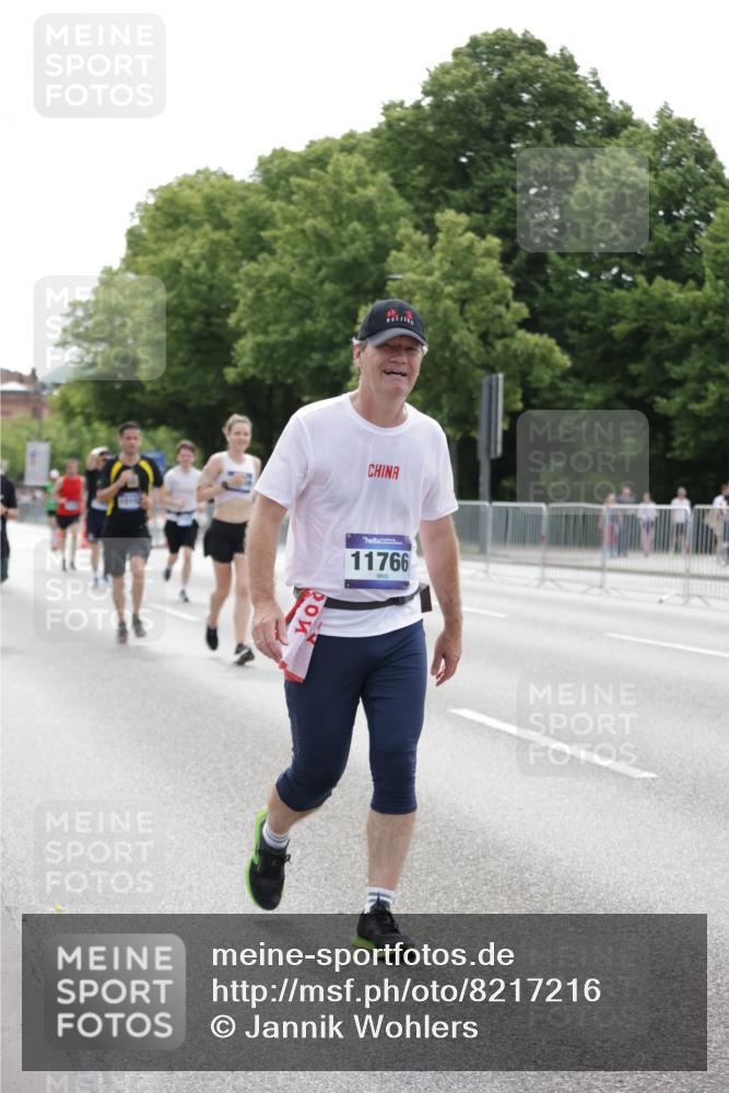 29.06.2025 - hella hamburg halbmarathon Jannik Wohlers http://msf.ph/oto/8217216 29.06.2025 10:27:05 Lombardsbrücke 4372, 5285, 5825, 6214, 10158, 11256, 11766, 12500, 14206, 17427, 17791, 18012, 18097, 18766 meine-sportfotos.de