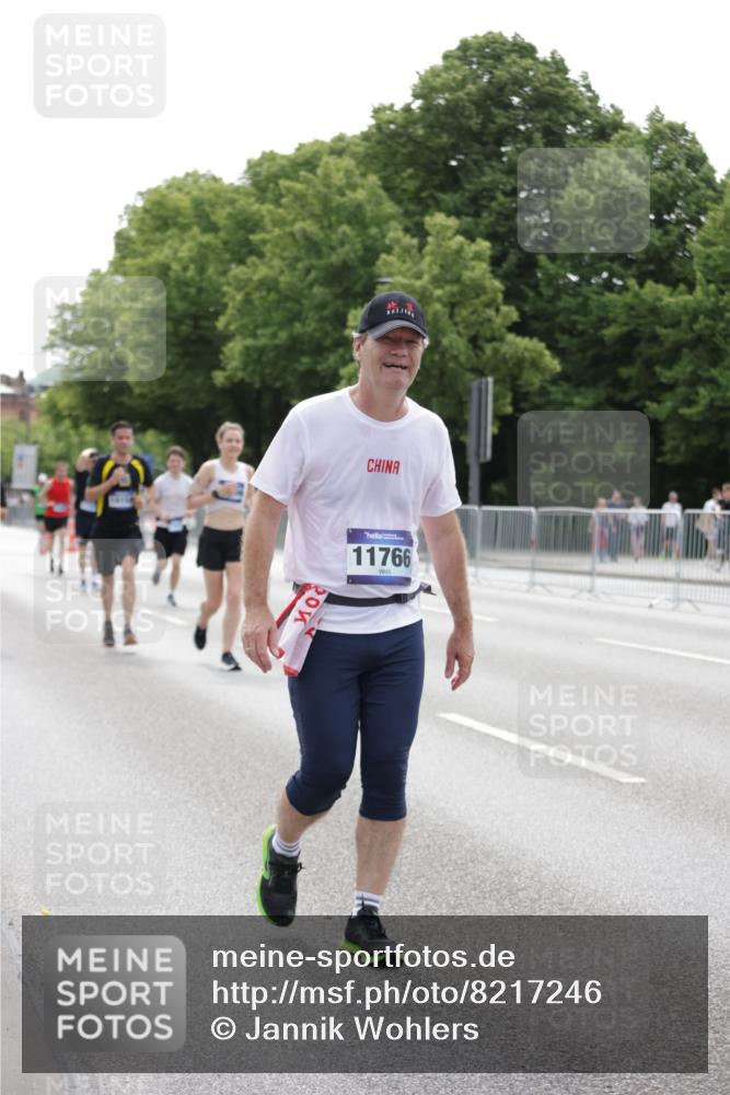 29.06.2025 - hella hamburg halbmarathon Jannik Wohlers http://msf.ph/oto/8217246 29.06.2025 10:27:05 Lombardsbrücke 4372, 5285, 5825, 6214, 10158, 11256, 11766, 12500, 14206, 17427, 17791, 18012, 18097, 18766 meine-sportfotos.de