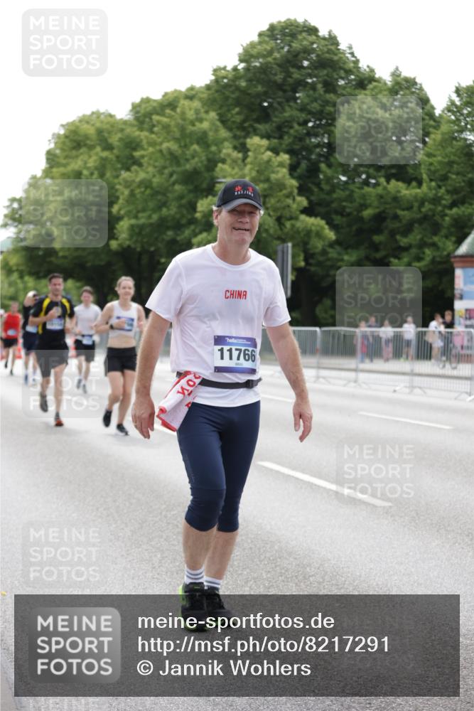 29.06.2025 - hella hamburg halbmarathon Jannik Wohlers http://msf.ph/oto/8217291 29.06.2025 10:27:05 Lombardsbrücke 4372, 5285, 5825, 6214, 10158, 11256, 11766, 12500, 14206, 17427, 17791, 18012, 18097, 18766 meine-sportfotos.de