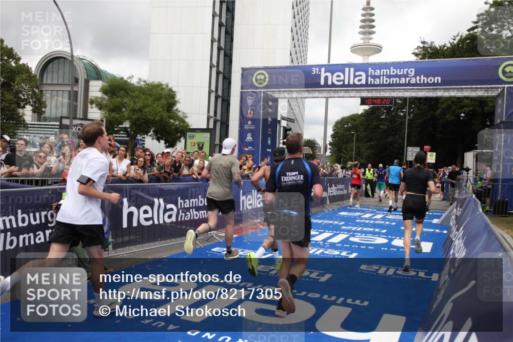 29.06.2025 - hella hamburg halbmarathon Michael Strokosch http://msf.ph/oto/8217305 29.06.2025 10:48:19 Ziel 1914, 7599, 8916, 9770, 11211, 11467, 12685, 14192, 14797, 14814, 15590, 15629, 15735, 15973, 15981, 18963, 19127 meine-sportfotos.de