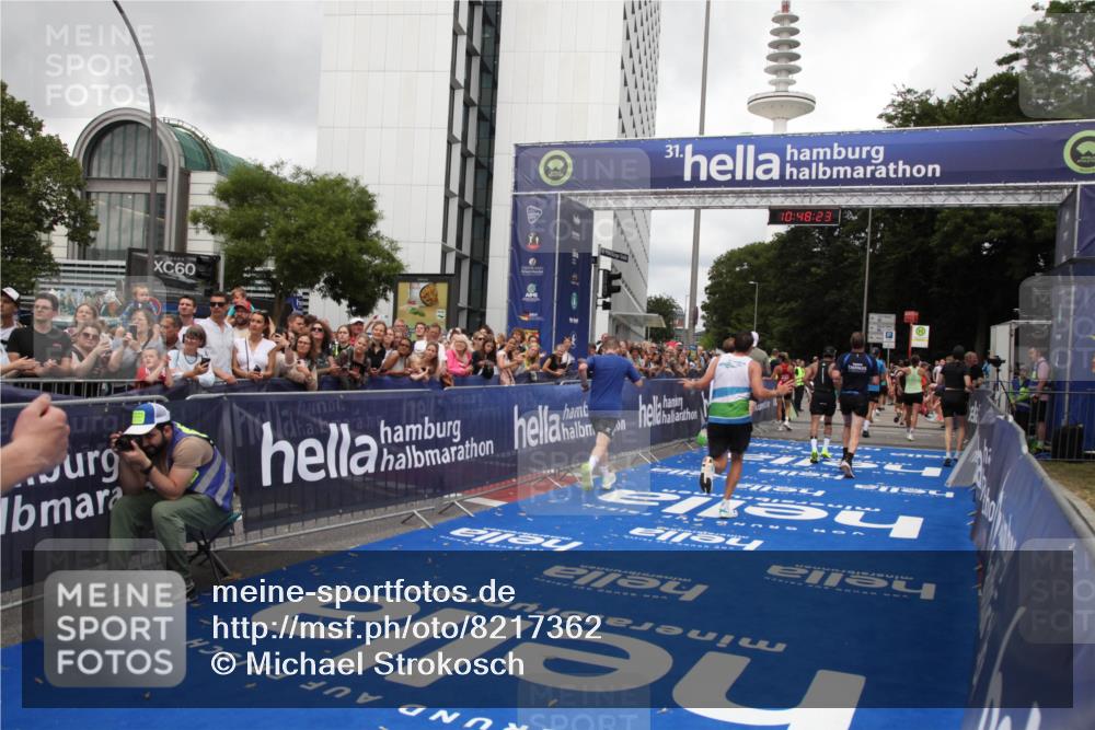 29.06.2025 - hella hamburg halbmarathon Michael Strokosch http://msf.ph/oto/8217362 29.06.2025 10:48:22 Ziel 1537, 5129, 7367, 7599, 8916, 9770, 11211, 11467, 14797, 15629, 15735, 17745, 17982, 18963, 19127 meine-sportfotos.de