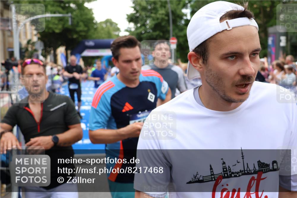 29.06.2025 - hella hamburg halbmarathon Zöllner http://msf.ph/oto/8217468 29.06.2025 10:51:36 Ziel 1335, 5008, 7943, 10691, 13327, 13403, 17131, 19007 meine-sportfotos.de