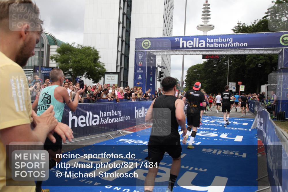 29.06.2025 - hella hamburg halbmarathon Michael Strokosch http://msf.ph/oto/8217484 29.06.2025 10:48:25 Ziel 1537, 3747, 5129, 5362, 5528, 6081, 6923, 7367, 8216, 9770, 11467, 12549, 14797, 15735, 17745, 17982, 18963 meine-sportfotos.de