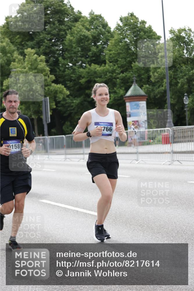 29.06.2025 - hella hamburg halbmarathon Jannik Wohlers http://msf.ph/oto/8217614 29.06.2025 10:27:08 Lombardsbrücke 4372, 5285, 5825, 6214, 7764, 7978, 8085, 10158, 10412, 10413, 11256, 12500, 14206, 17427, 17791, 18012, 18097, 18766 meine-sportfotos.de