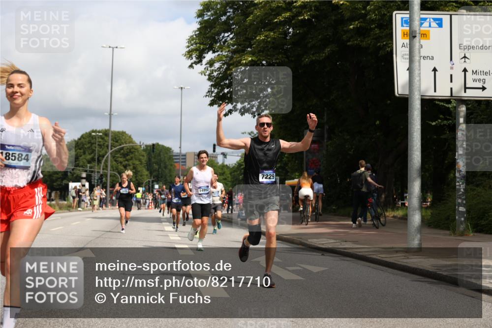 29.06.2025 - hella hamburg halbmarathon Yannick Fuchs http://msf.ph/oto/8217710 29.06.2025 10:32:56 20KM 1042, 1615, 1688, 1710, 2296, 2745, 2849, 3530, 4148, 5091, 6095, 7110, 7229, 8002, 8091, 8571, 9171, 11049, 11952, 12915, 13755, 14274, 14688, 14992, 16075, 17623, 18276, 18529, 18584, 18723, 18761 meine-sportfotos.de
