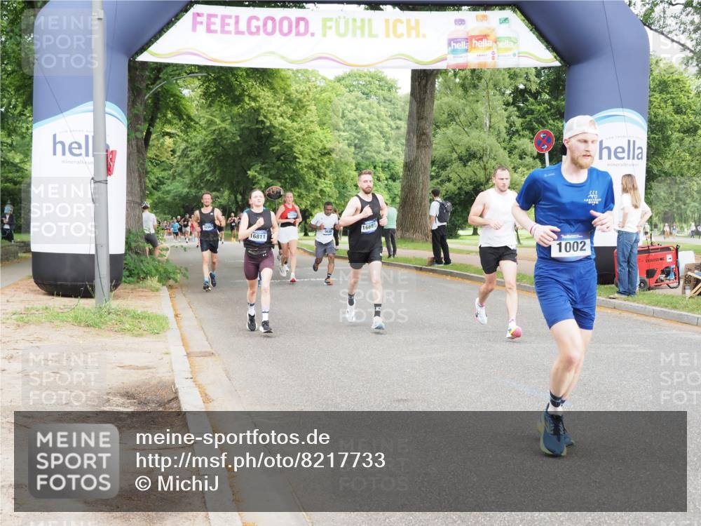 29.06.2025 - hella hamburg halbmarathon MichiJ http://msf.ph/oto/8217733 29.06.2025 10:23:52 Zwischen KM18-KM19 1002, 1644, 7884, 8864, 16140, 16695, 17014 meine-sportfotos.de