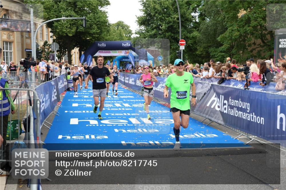 29.06.2025 - hella hamburg halbmarathon Zöllner http://msf.ph/oto/8217745 29.06.2025 10:51:43 Ziel 5008, 6286, 13327, 14012, 14458, 15496, 15831, 15899, 19007, 19020 meine-sportfotos.de