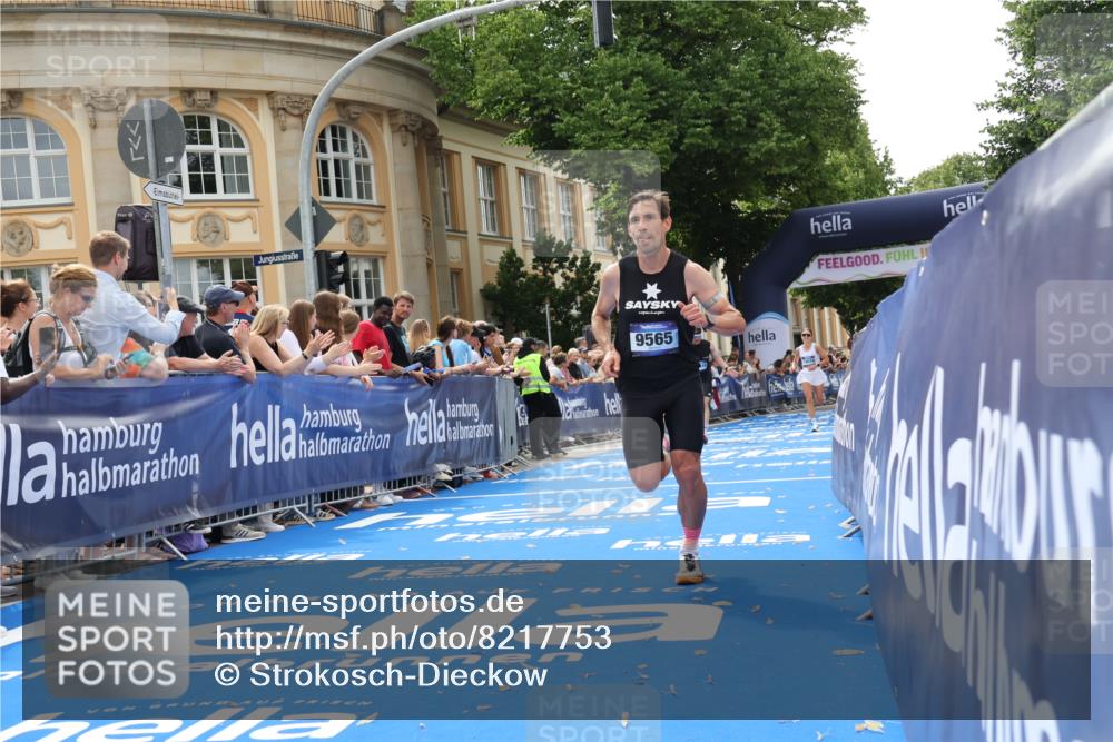 29.06.2025 - hella hamburg halbmarathon Strokosch-Dieckow http://msf.ph/oto/8217753 29.06.2025 10:26:40 Ziel 1065, 1577, 9565, 10848, 19076 meine-sportfotos.de
