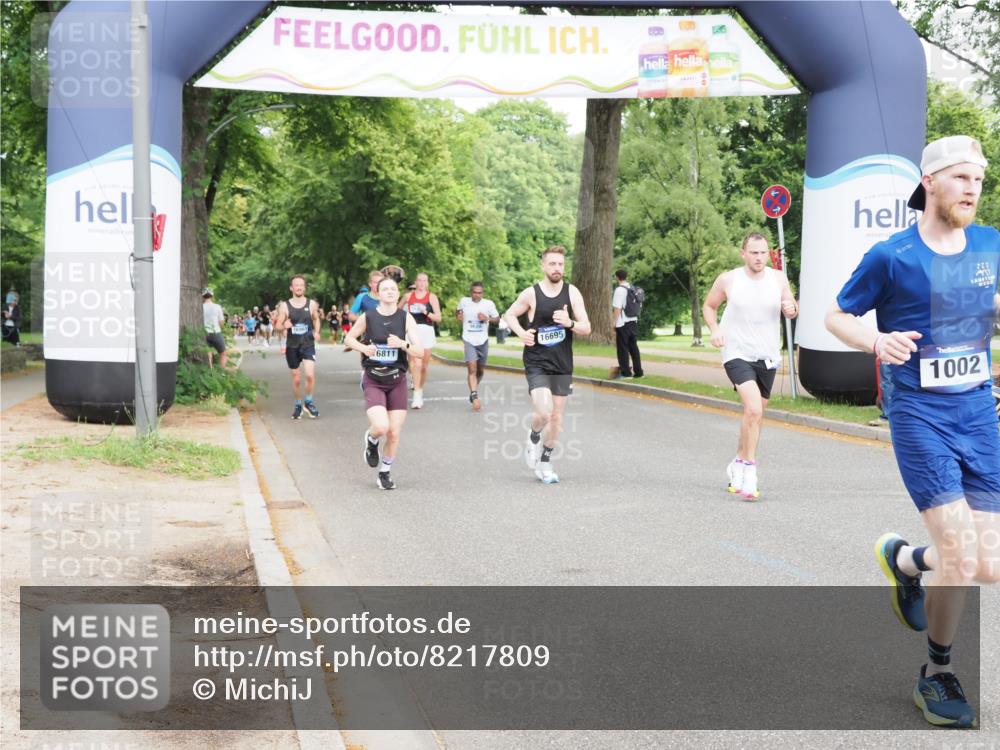 29.06.2025 - hella hamburg halbmarathon MichiJ http://msf.ph/oto/8217809 29.06.2025 10:23:53 Zwischen KM18-KM19 1002, 1644, 7884, 8864, 16140, 16695, 17014 meine-sportfotos.de