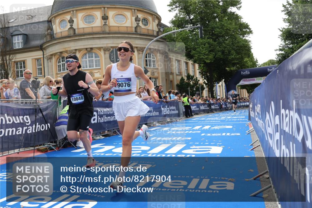 29.06.2025 - hella hamburg halbmarathon Strokosch-Dieckow http://msf.ph/oto/8217904 29.06.2025 10:26:44 Ziel 1065, 5344, 10848, 19076 meine-sportfotos.de