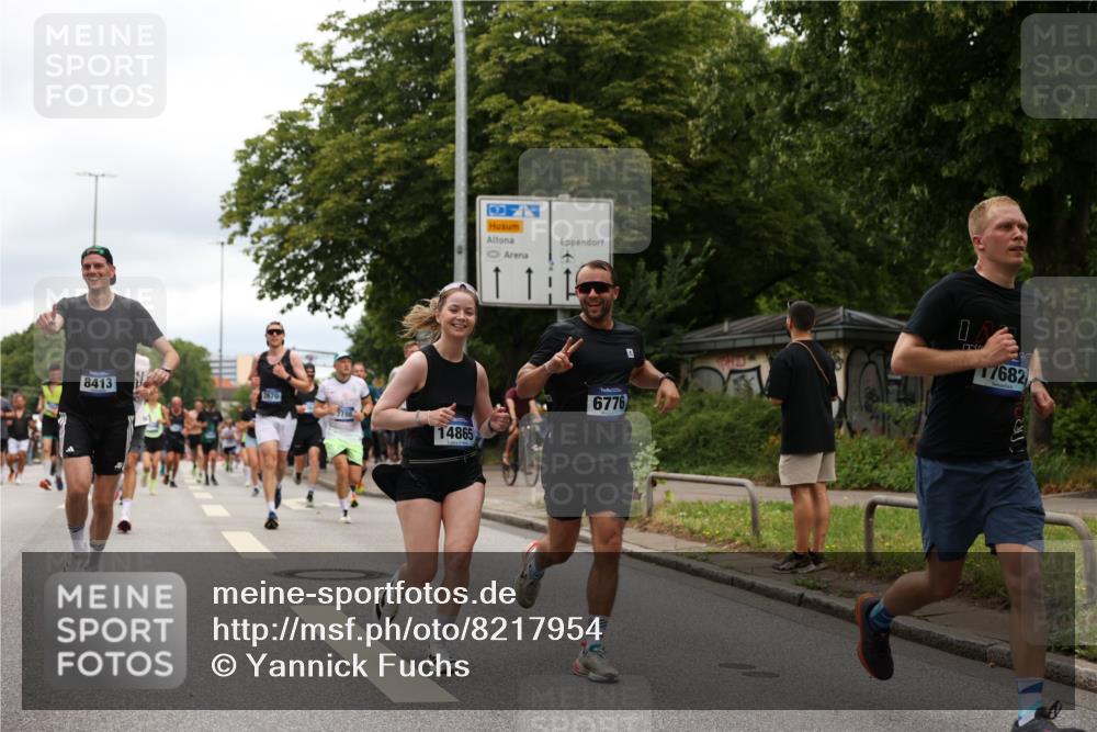 29.06.2025 - hella hamburg halbmarathon Yannick Fuchs http://msf.ph/oto/8217954 29.06.2025 10:45:53 20KM 2364, 2396, 2397, 2670, 2718, 2818, 4033, 4140, 4814, 4839, 5008, 5102, 6286, 6657, 6776, 7409, 7724, 7786, 8371, 8413, 8710, 8856, 9074, 9082, 9656, 9739, 9869, 11551, 11791, 12224, 12367, 12580, 13015, 13047, 13051, 13707, 13726, 13792, 14122, 14561, 14865, 14994, 15356, 15496, 15643, 15727, 15829, 15831, 16003, 16179, 16591, 17033, 17131, 17682, 17815, 17962, 17978, 17997, 18019, 18475, 18869, 18982 meine-sportfotos.de