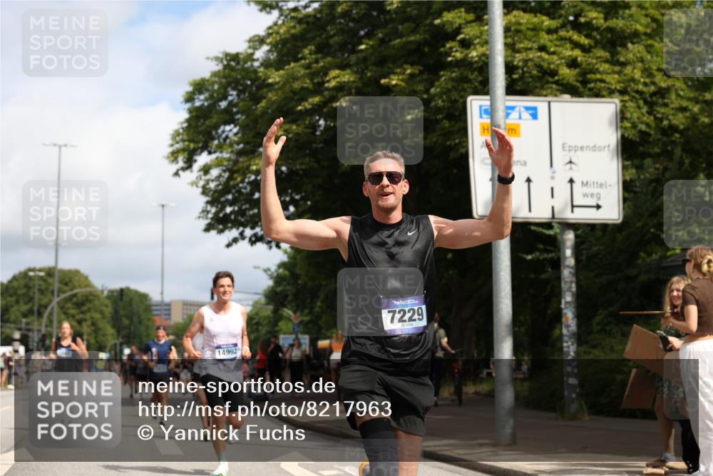 29.06.2025 - hella hamburg halbmarathon Yannick Fuchs http://msf.ph/oto/8217963 29.06.2025 10:32:57 20KM 1042, 1615, 1688, 1710, 2262, 2296, 2745, 2849, 3530, 4148, 5091, 5248, 6095, 7110, 7229, 8002, 8091, 8571, 9171, 11049, 11952, 12915, 13755, 14688, 14992, 16075, 17623, 18276, 18529, 18584, 18723, 18761 meine-sportfotos.de