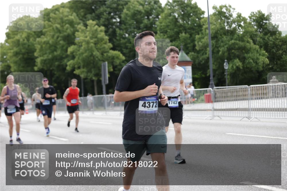 29.06.2025 - hella hamburg halbmarathon Jannik Wohlers http://msf.ph/oto/8218022 29.06.2025 10:27:10 Lombardsbrücke 2080, 3389, 4372, 5285, 6214, 7764, 7978, 8085, 10158, 10412, 10413, 11256, 12500, 14206, 16838, 17427, 17791, 18012, 18097, 18301, 18766 meine-sportfotos.de