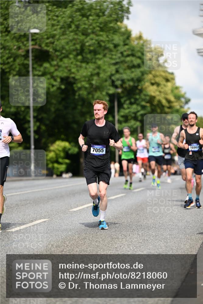 29.06.2025 - hella hamburg halbmarathon Dr. Thomas Lammeyer http://msf.ph/oto/8218060 29.06.2025 09:49:23 Kennedybrücke 1894, 2525, 3809, 3843, 4463, 4812, 5042, 5550, 6169, 6495, 6878, 7055, 7186, 7845, 8062, 8784, 8956, 9345, 10453, 10484, 10929, 11199 meine-sportfotos.de
