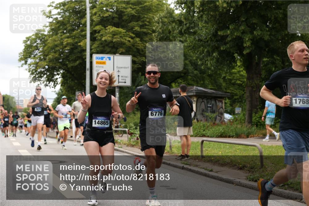 29.06.2025 - hella hamburg halbmarathon Yannick Fuchs http://msf.ph/oto/8218183 29.06.2025 10:45:54 20KM 2287, 2364, 2396, 2397, 2595, 2670, 2718, 2818, 4033, 4140, 4814, 5008, 5102, 6286, 6657, 6776, 7409, 7724, 7786, 8371, 8413, 8710, 8856, 9074, 9082, 9656, 9869, 11551, 11791, 12224, 12367, 12580, 13015, 13047, 13051, 13726, 13792, 14122, 14561, 14865, 14994, 15356, 15643, 15727, 15829, 15831, 16003, 16179, 16591, 17033, 17131, 17682, 17815, 17962, 17978, 17997, 18019, 18475, 18869, 18982 meine-sportfotos.de