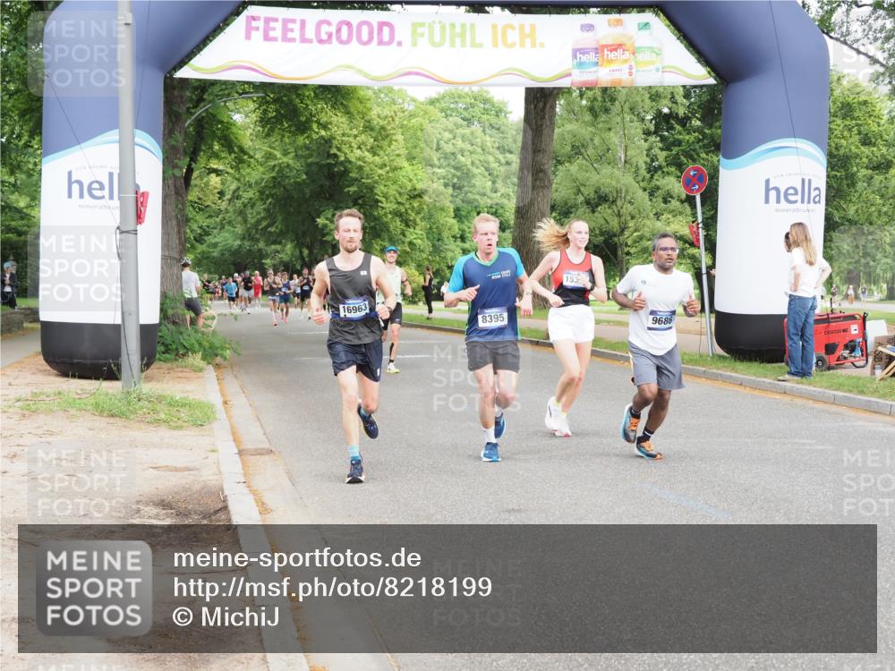 29.06.2025 - hella hamburg halbmarathon MichiJ http://msf.ph/oto/8218199 29.06.2025 10:23:55 Zwischen KM18-KM19 1002, 1644, 8395, 8864, 9686, 15391, 16140, 16695, 16811 meine-sportfotos.de