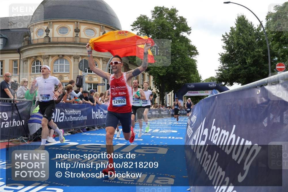 29.06.2025 - hella hamburg halbmarathon Strokosch-Dieckow http://msf.ph/oto/8218209 29.06.2025 10:27:01 Ziel 9079, 12641, 12992, 13780, 13956, 14828, 15023, 15671, 19050 meine-sportfotos.de