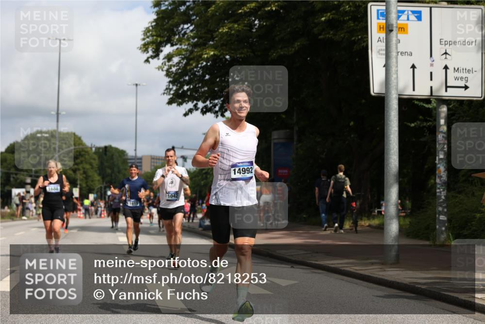 29.06.2025 - hella hamburg halbmarathon Yannick Fuchs http://msf.ph/oto/8218253 29.06.2025 10:32:58 20KM 1042, 1615, 1688, 1710, 2262, 2296, 2745, 2849, 3530, 4148, 5091, 5248, 6095, 7110, 7229, 8002, 8091, 9171, 11049, 11379, 11952, 12915, 13755, 14688, 14992, 16075, 17623, 18276, 18529, 18584, 18761 meine-sportfotos.de