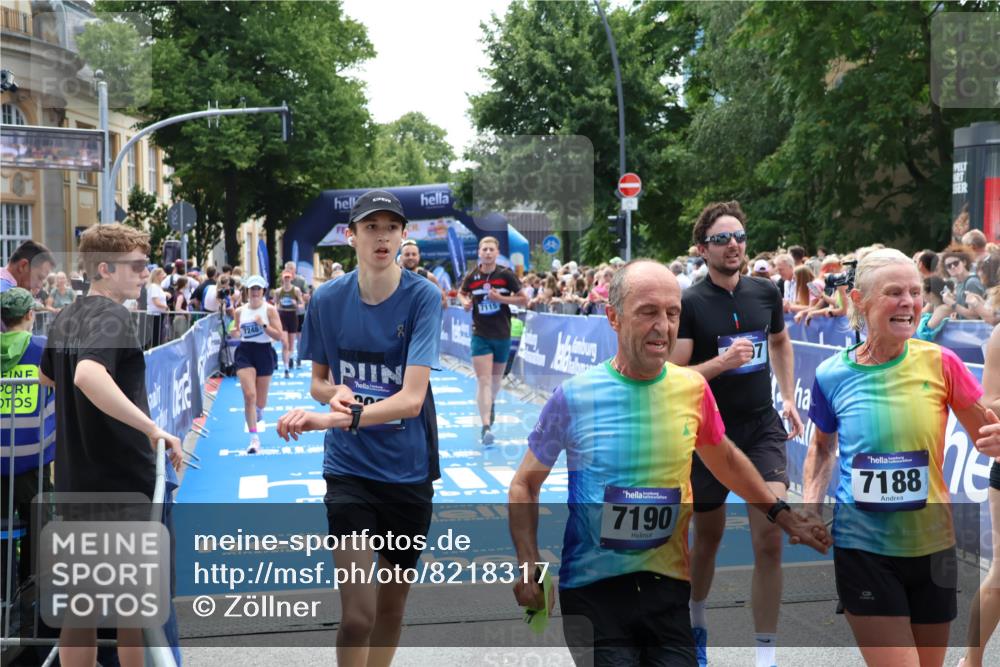 29.06.2025 - hella hamburg halbmarathon Zöllner http://msf.ph/oto/8218317 29.06.2025 11:24:49 Ziel 1269, 2097, 4697, 6248, 6576, 7114, 7115, 7248, 9259, 10550, 10989, 16586, 16600, 16631, 16833, 18060 meine-sportfotos.de