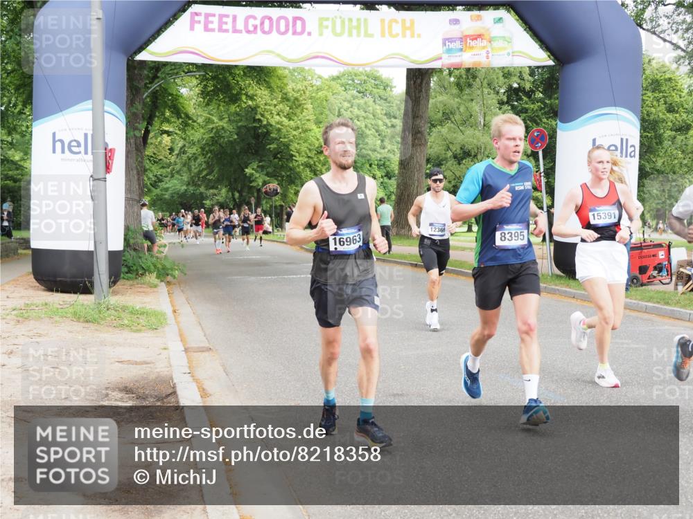29.06.2025 - hella hamburg halbmarathon MichiJ http://msf.ph/oto/8218358 29.06.2025 10:23:56 Zwischen KM18-KM19 1002, 1644, 8395, 8864, 9686, 12369, 15391, 16140, 16695, 16811, 16963, 17826 meine-sportfotos.de