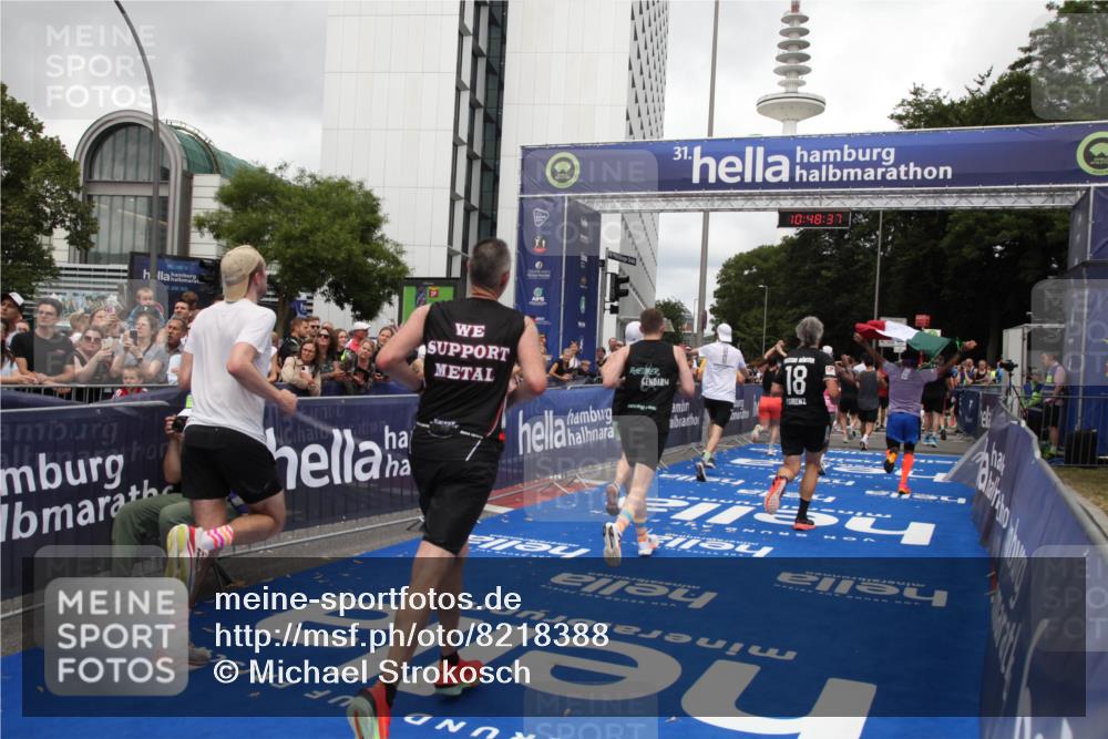 29.06.2025 - hella hamburg halbmarathon Michael Strokosch http://msf.ph/oto/8218388 29.06.2025 10:48:36 Ziel 1163, 1176, 2213, 5421, 10000, 10860, 11451, 11579, 12149, 12690, 12840, 13962, 14033, 14990, 15573, 15808, 15917, 17395, 17855, 18251, 18815 meine-sportfotos.de