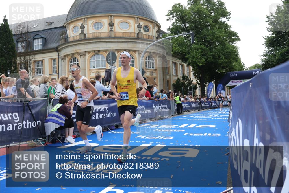 29.06.2025 - hella hamburg halbmarathon Strokosch-Dieckow http://msf.ph/oto/8218389 29.06.2025 10:27:27 Ziel 4678, 9804, 12341, 13941, 14019, 15576, 18567, 19114 meine-sportfotos.de